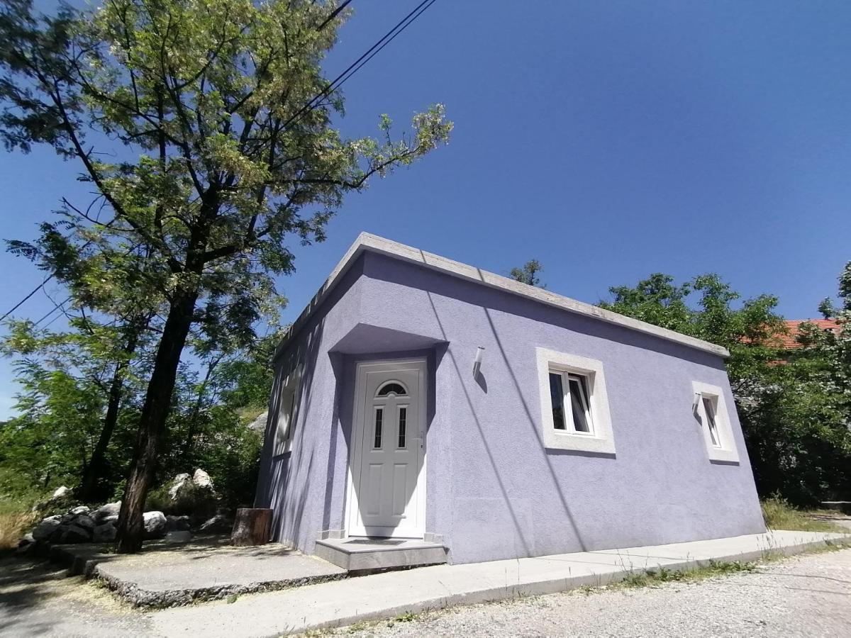 Purple Peace Cetinje Buitenkant foto